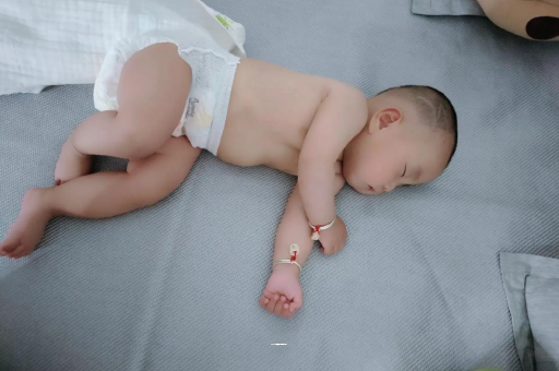 承德没满月的宝宝